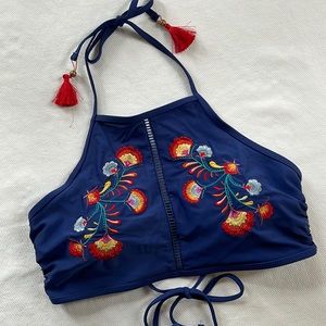 🦋3/40✨Host Pick✨Halter Bikini Top - Padded, Lace up back